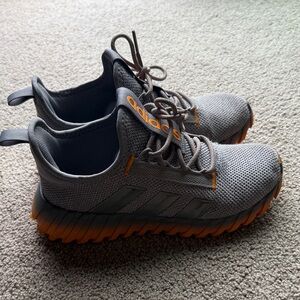 Kids adidas sneakers